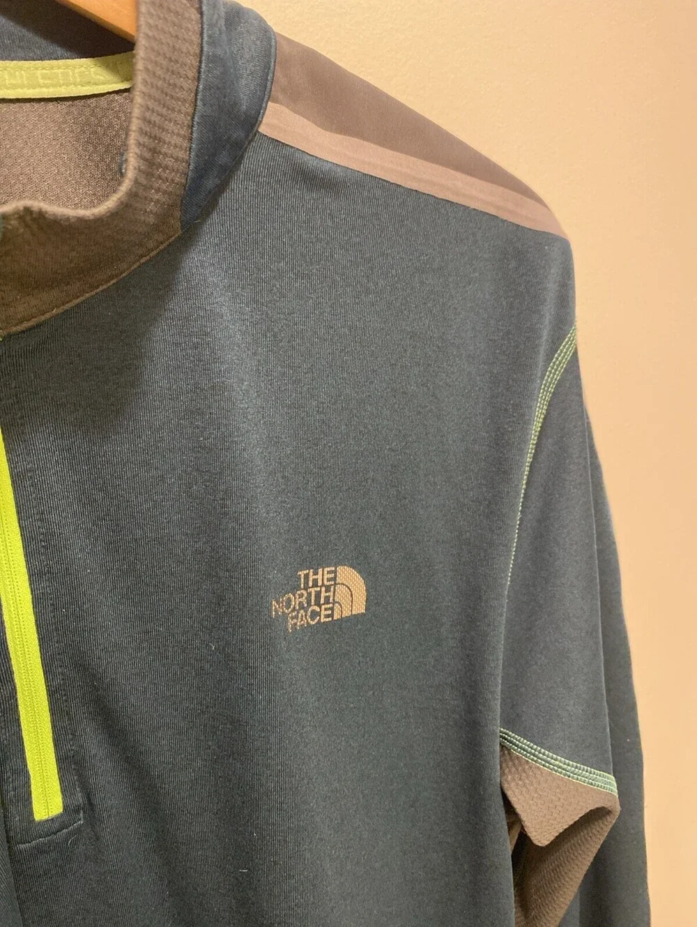 The North Face FlashDry-XD 1/4-Zip Pullover | Size Large